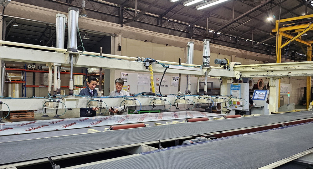 [스마트 산업강국 함게 하는 제조혁신 2.0] 생산지시·작업일지 전산화 했더니 … 車부품 재고·불량률 '뚝'